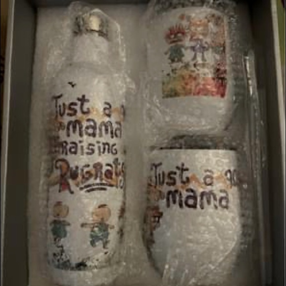 Custom wine tumbler set